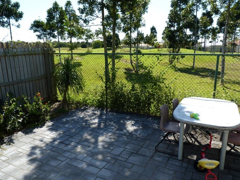 1/83 Ibis Blvd, Eli Waters QLD 4655