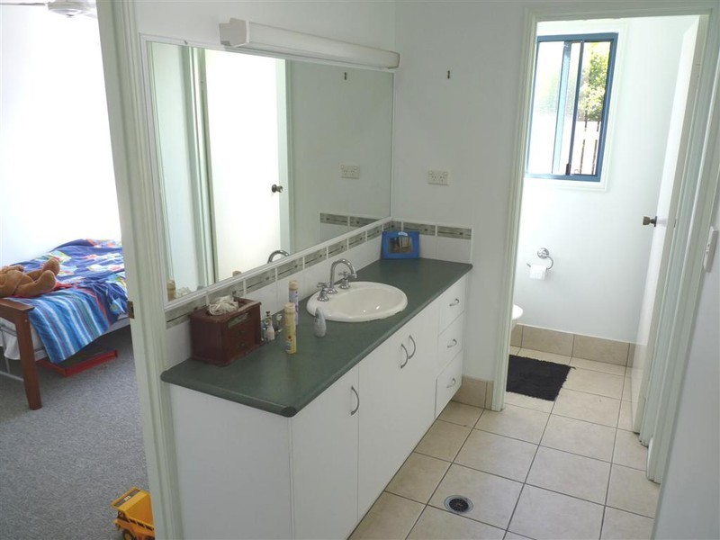 1/83 Ibis Blvd, Eli Waters QLD 4655