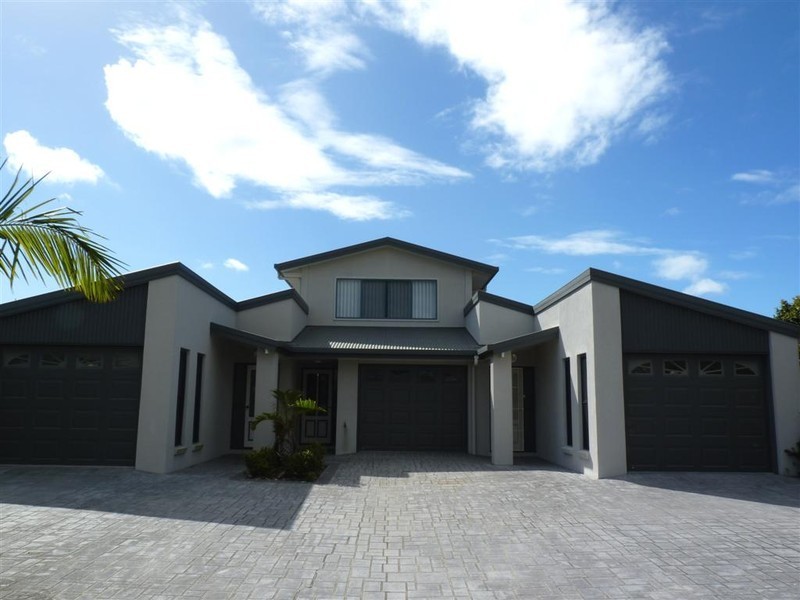 1/83 Ibis Blvd, Eli Waters QLD 4655