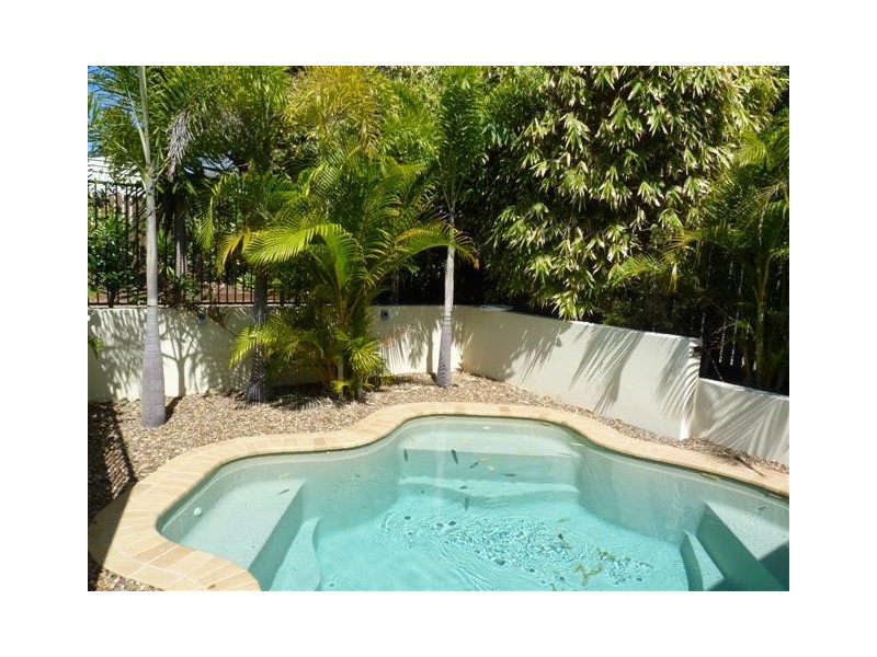 53 East St, Scarness QLD 4655