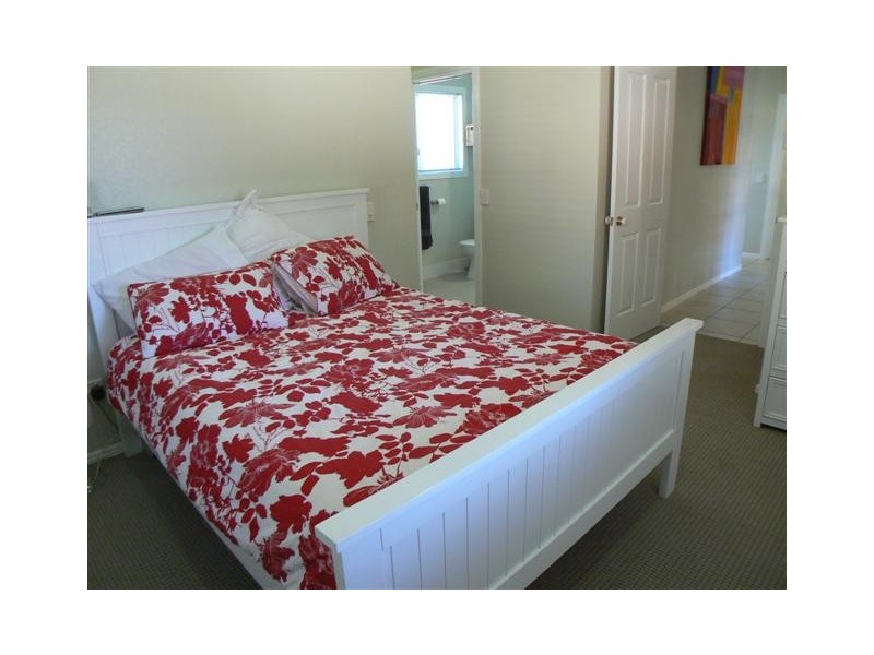 53 East St, Scarness QLD 4655