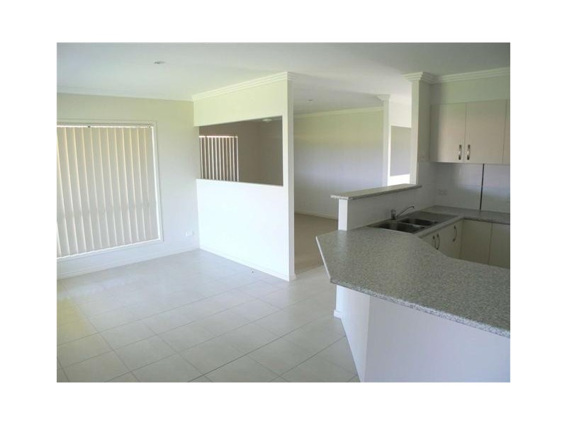 19 Pembridge Crt (L267), Urraween QLD 4655