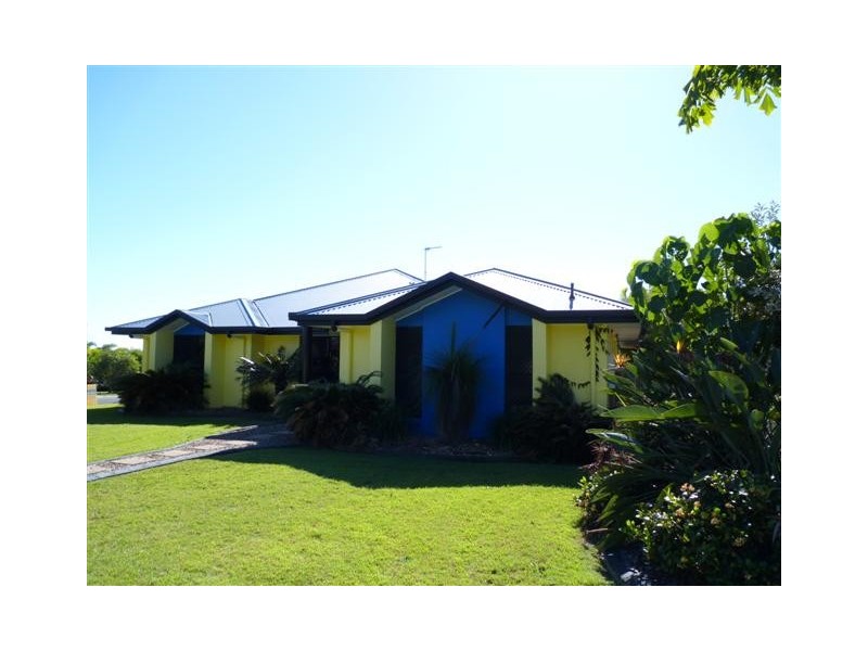 2 Woralie Way, Urraween QLD 4655