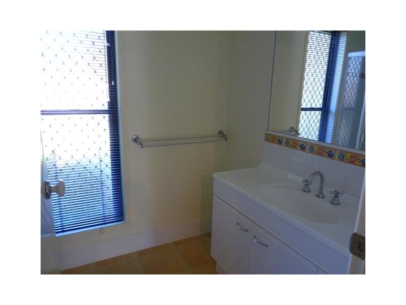 2 Woralie Way, Urraween QLD 4655
