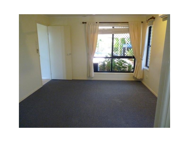 2 Woralie Way, Urraween QLD 4655