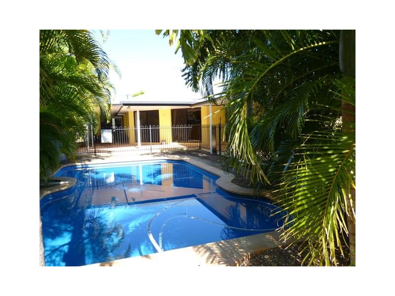 2 Woralie Way, Urraween QLD 4655