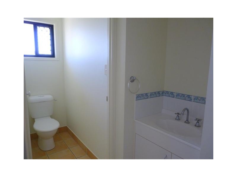 2 Woralie Way, Urraween QLD 4655