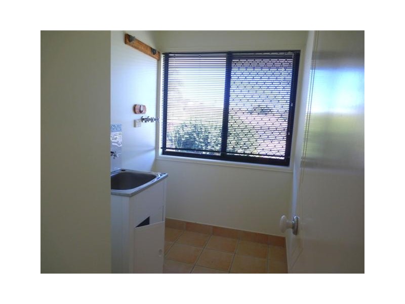 2 Woralie Way, Urraween QLD 4655
