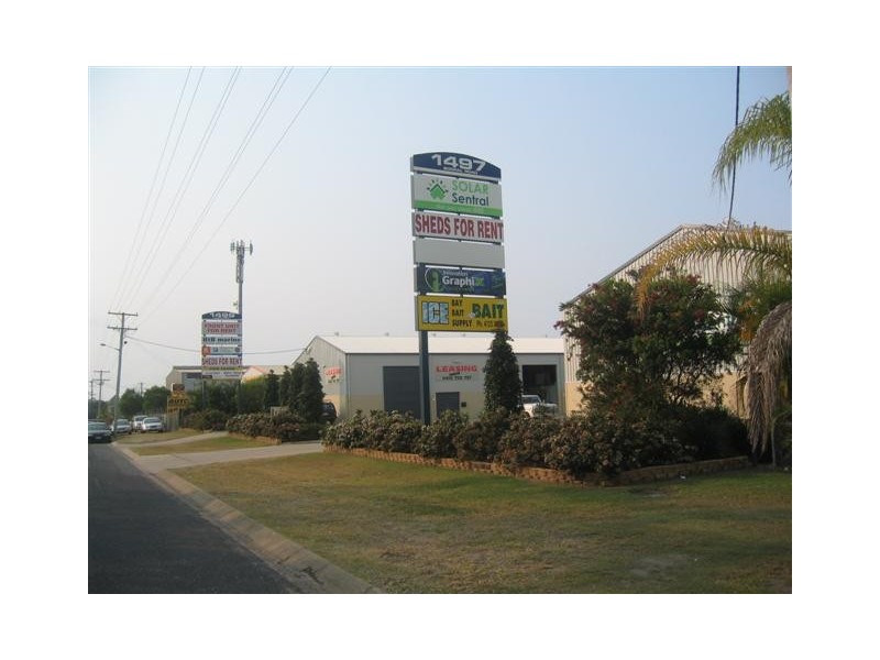 1499 Booral Rd, Urangan QLD 4655