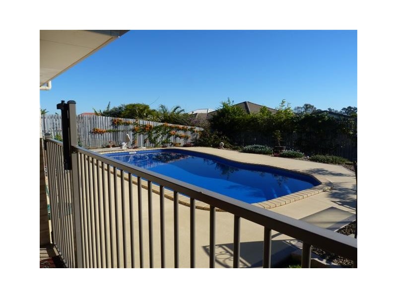 3 Bayswater Dr, Urraween QLD 4655