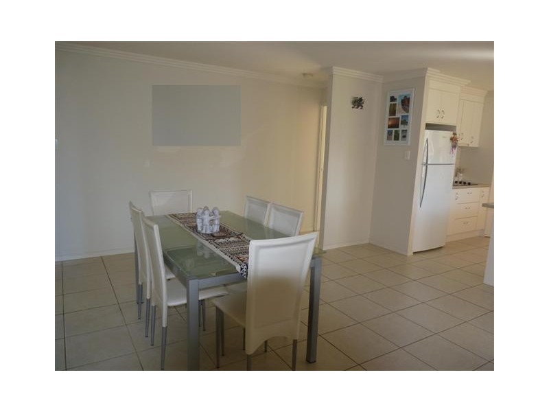 3 Bayswater Dr, Urraween QLD 4655