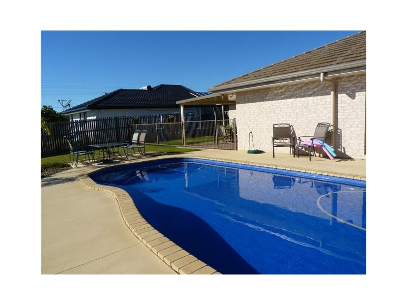 3 Bayswater Dr, Urraween QLD 4655