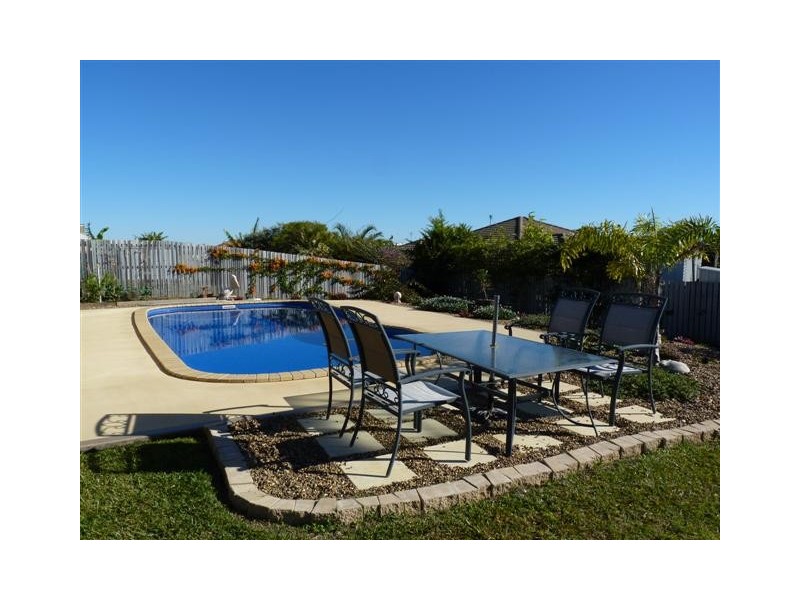 3 Bayswater Dr, Urraween QLD 4655