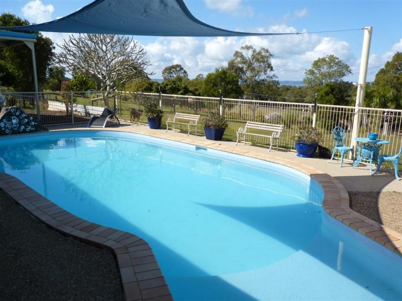 90 Pacific Dr, Booral QLD 4655