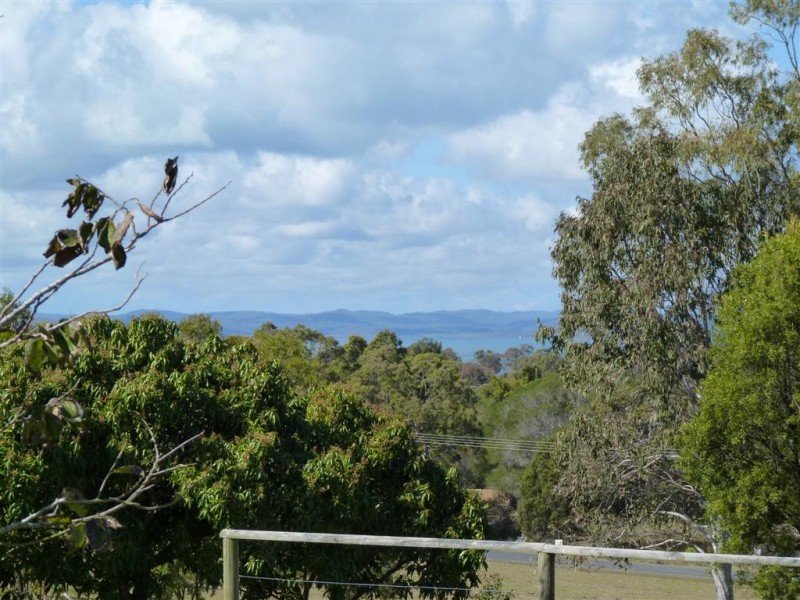 90 Pacific Dr, Booral QLD 4655