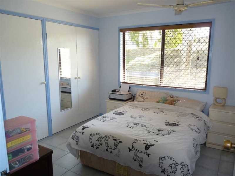 90 Pacific Dr, Booral QLD 4655