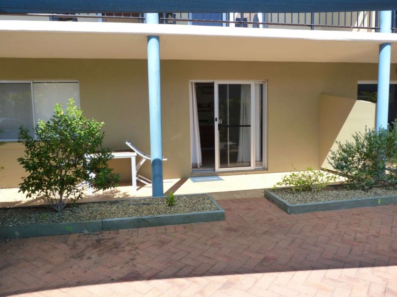 2/13 Ann St, Torquay QLD 4655