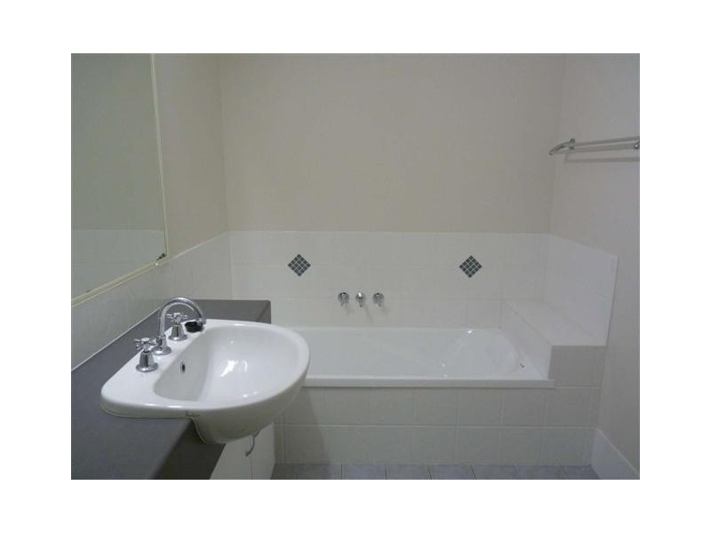24/30 East St, Scarness QLD 4655