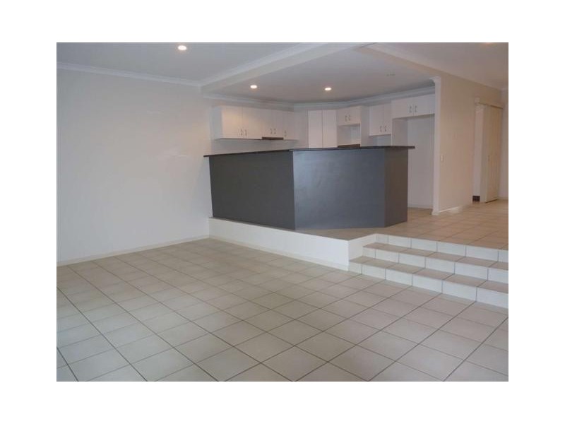24/30 East St, Scarness QLD 4655