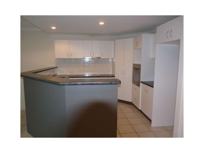 24/30 East St, Scarness QLD 4655