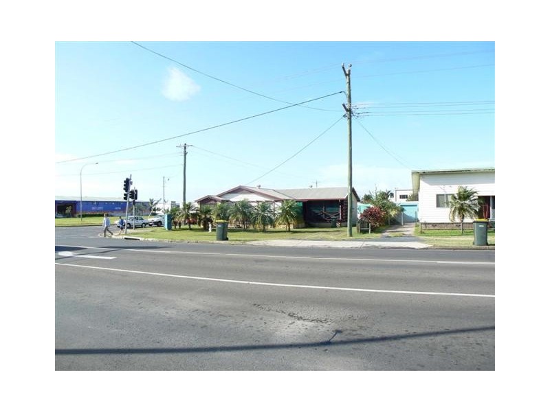 117 Old Maryborough Rd, Pialba QLD 4655
