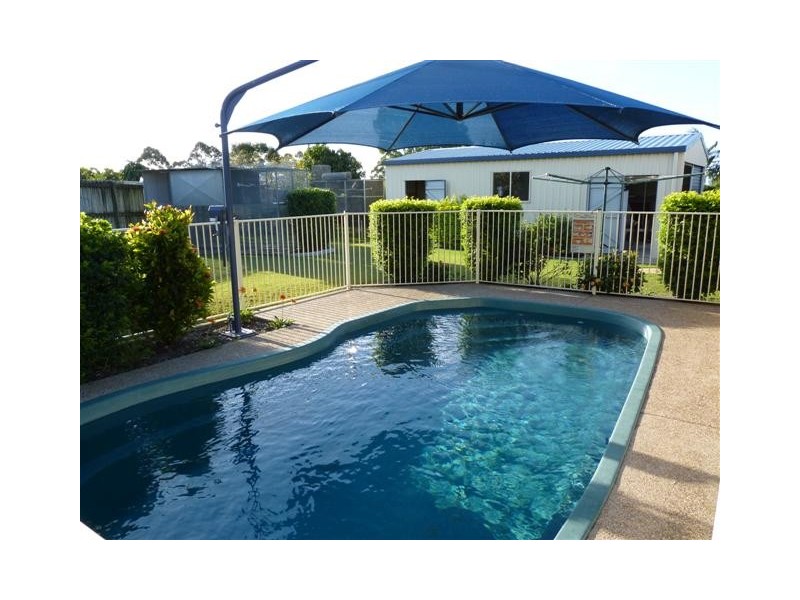 21 Ian Ave, Kawungan QLD 4655