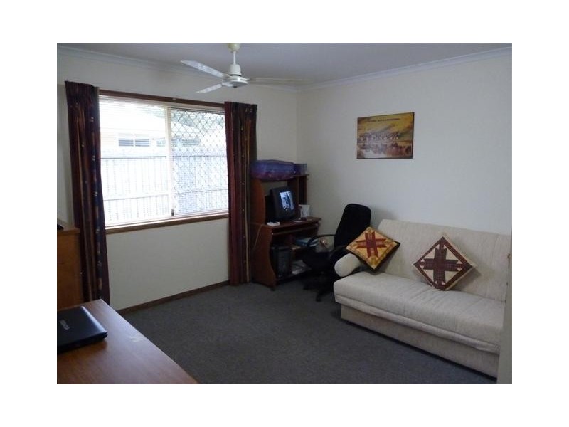 21 Ian Ave, Kawungan QLD 4655