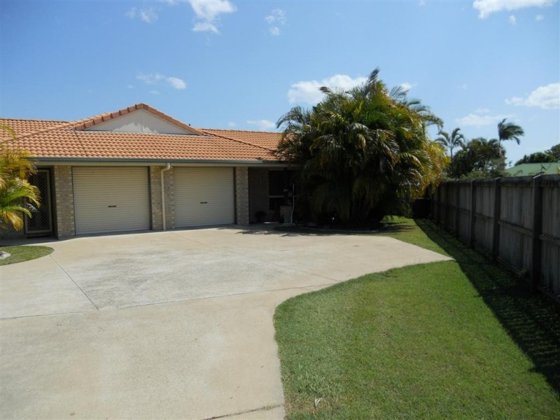 2-1 Alana Crt, Torquay QLD 4655