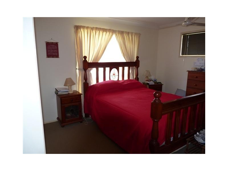 3 Bergin Ct, Torquay QLD 4655