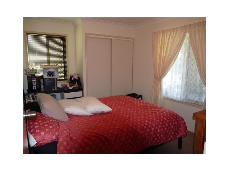 3 Bergin Ct, Torquay QLD 4655