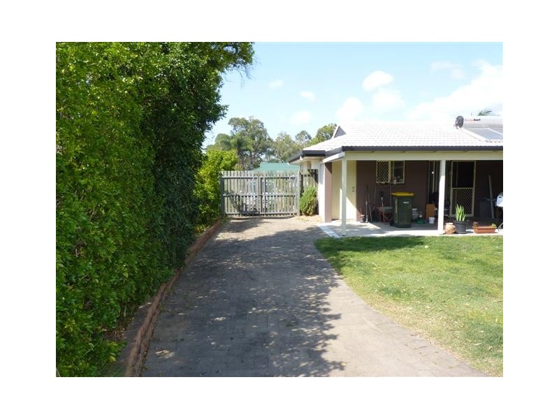 3 Bergin Ct, Torquay QLD 4655
