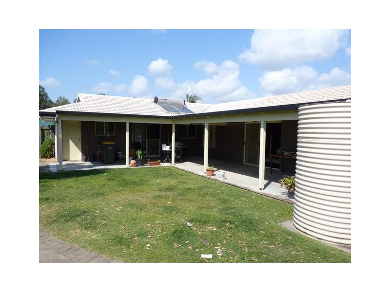 3 Bergin Ct, Torquay QLD 4655