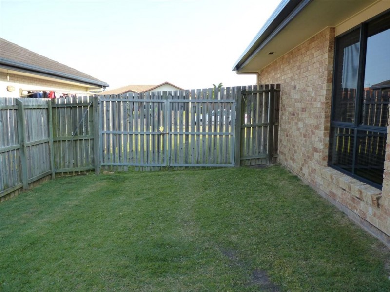 48 Heather Way, Urraween QLD 4655