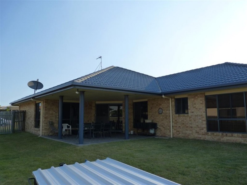 48 Heather Way, Urraween QLD 4655