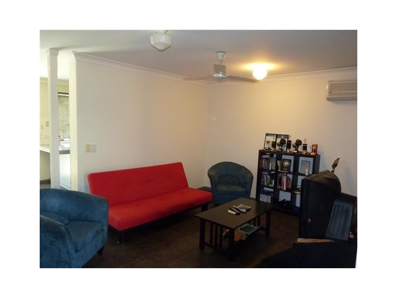 6/14 Beach Rd, Pialba QLD 4655