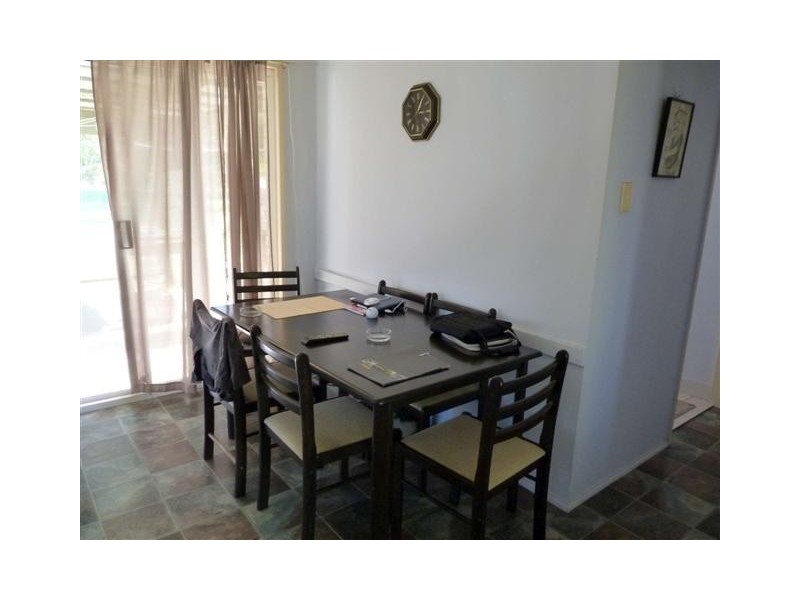 665 Boat Harbour Dr, Urangan QLD 4655