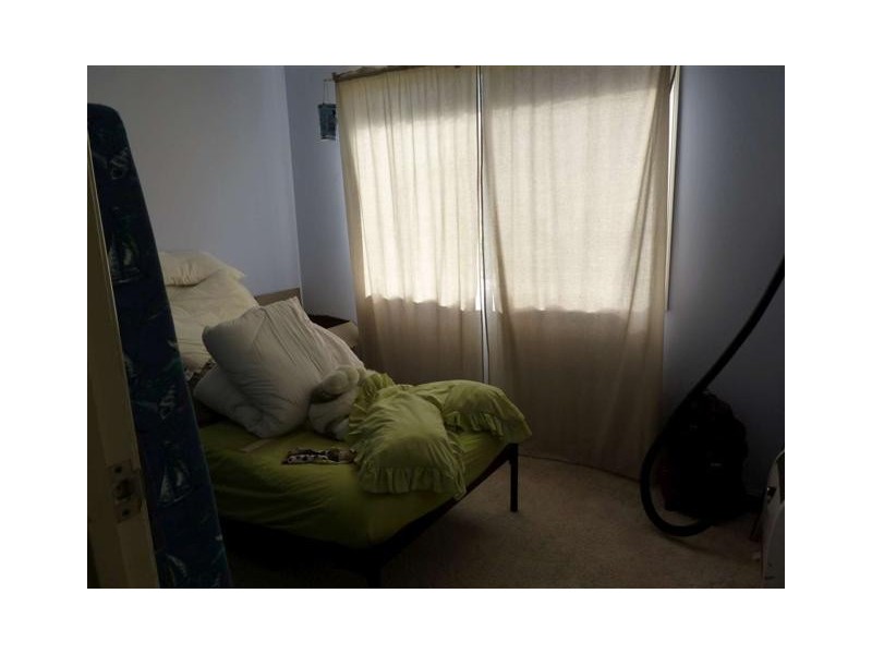 665 Boat Harbour Dr, Urangan QLD 4655