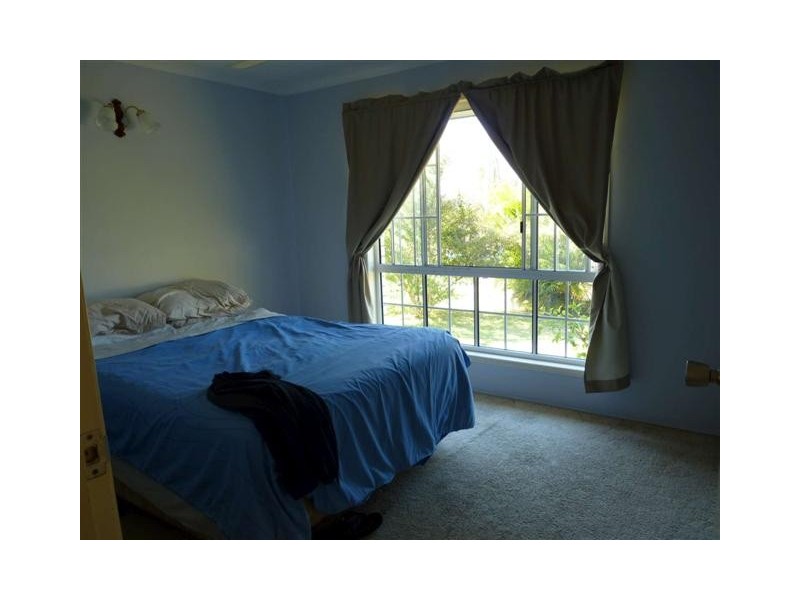 665 Boat Harbour Dr, Urangan QLD 4655