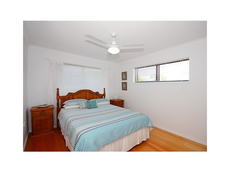 55 John St, Scarness QLD 4655