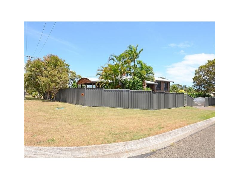 55 John St, Scarness QLD 4655