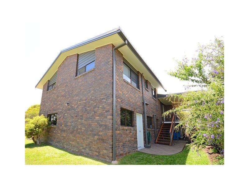 55 John St, Scarness QLD 4655
