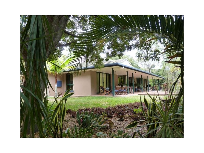 10 Pristine Pl, Dundowran Beach QLD 4655