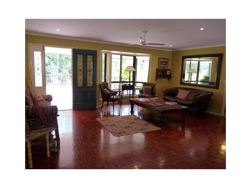 10 Pristine Pl, Dundowran Beach QLD 4655