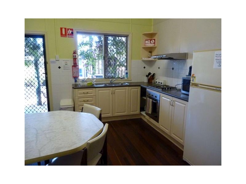 182 Torquay Rd, Scarness QLD 4655