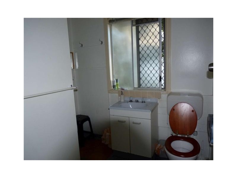182 Torquay Rd, Scarness QLD 4655