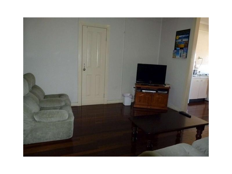 182 Torquay Rd, Scarness QLD 4655