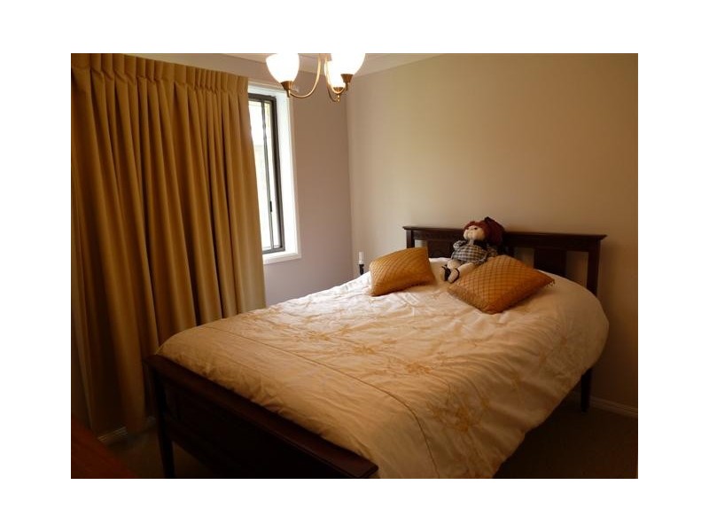 2 Sewell Ct, Booral QLD 4655