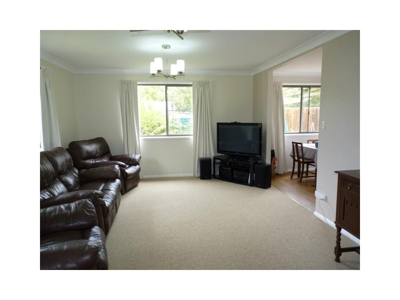 2 Sewell Ct, Booral QLD 4655