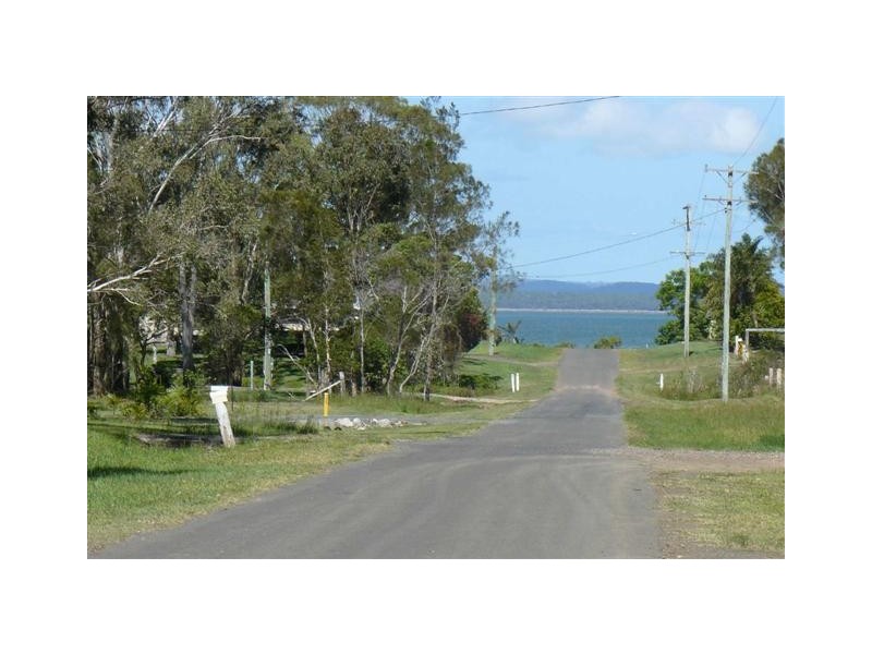 2 Sewell Ct, Booral QLD 4655