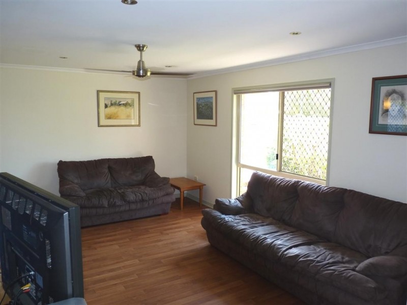 2 Willow Ct, Kawungan QLD 4655